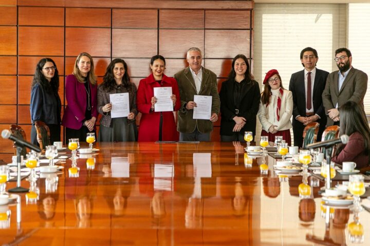 CAM fima convenio de colaboración con la I. Municipalidad de Lo Espejo